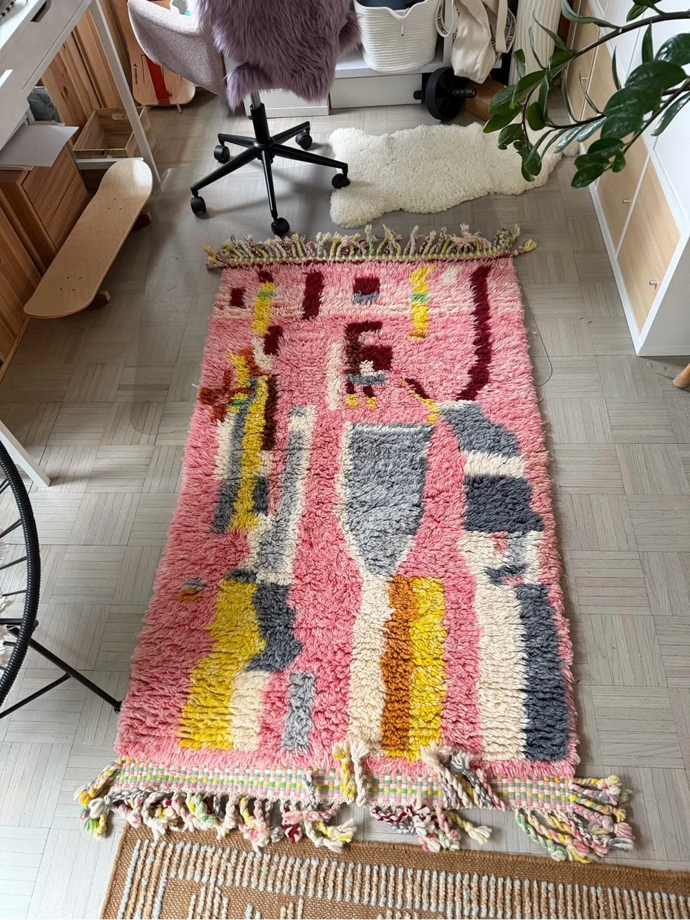 Moroccan Handwoven Abstract Pink Shag Rug 5x7 Never used